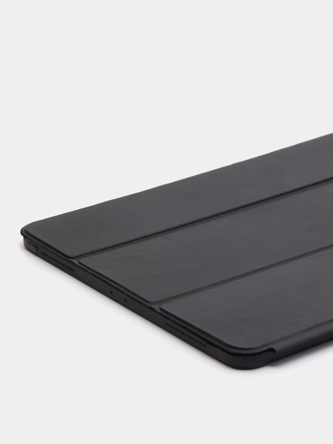 Черный стильный чехол со шторкой для iPad