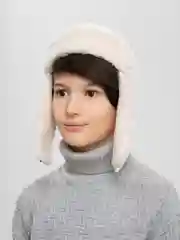 Молочный шапка-ушанка детская