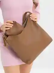 Бежевый сумка с косметичкой