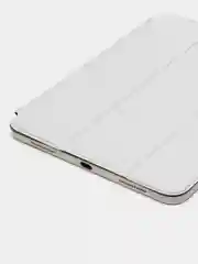 Белый стильный чехол со шторкой для iPad