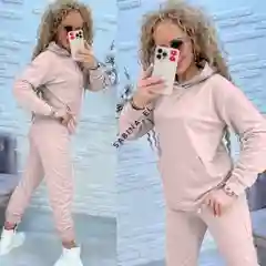 Кремовый женский спортивный костюм: штаны и худи