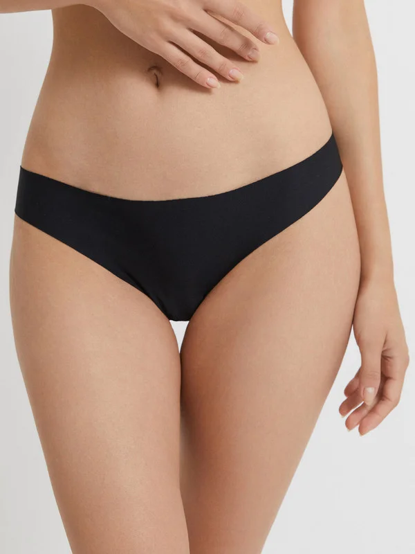 Черный трусы стринги с обрезным краем женские  InfinityLingerie