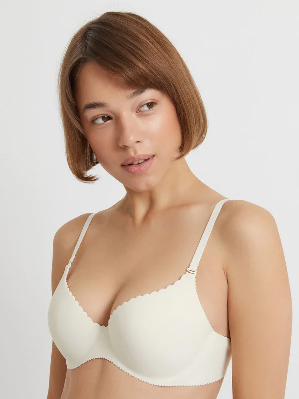 Молочный бесшовный формованный бюстгальтер с чашкой T-shirt InfinityLingerie