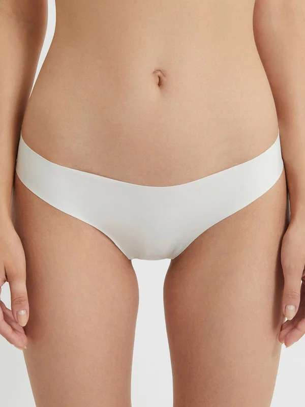 Молочный классические трусы женские, незаметные под одеждой InfinityLingerie