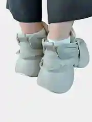 Бежевый кроссовки женские демисезонные