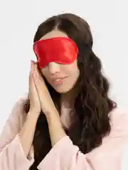 Красный маска для сна