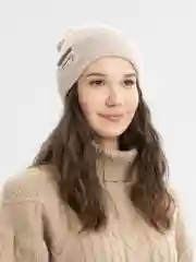 Бежевый шапка женская