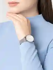 Серебряный часы женские, кварцевые, на магнитном ремешке