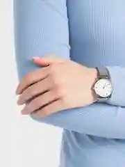 Серебряный часы женские, кварцевые, на магнитном ремешке