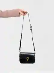 Черный женская элегантная кожаная сумка