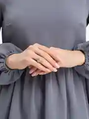 Кольцо Лепестки из кристаллов