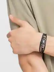 Багровый браслет мужской