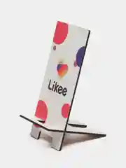 Деревянная подставка под телефон "Likee" ( на белом )