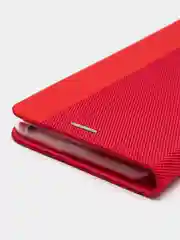Красный чехол-книжка LUX для Realme C31