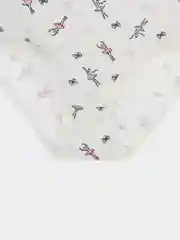 Белый комплект детского белья: трусики, майка