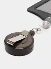 Черный бейдж с вертикальным и горизонтальным держателем, на рулетке