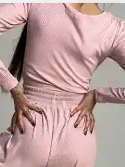 Пудровый костюм женский, лапша, в рубчик