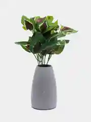 Красный искусственные цветы. Куст зелени. Искусственные растения для декора