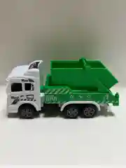 Горчичный машинка инерционная