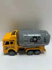 Горчичный машинка инерционная