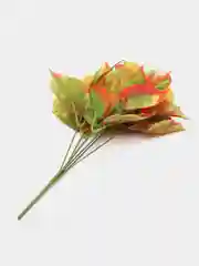 Оранжевый искусственные цветы. Куст зелени. Искусственные растения для декора