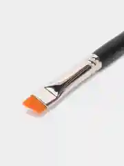 Кисть для бровей и макияжа Valeri-D 10М-3Н240, скошенная, для хны и краски