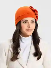 Оранжевый шапка женская
