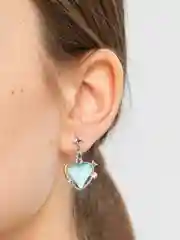 Серебряный серьги-сердечки с голубым камнем