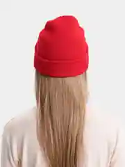 Красный шапка без отворота, гладкая