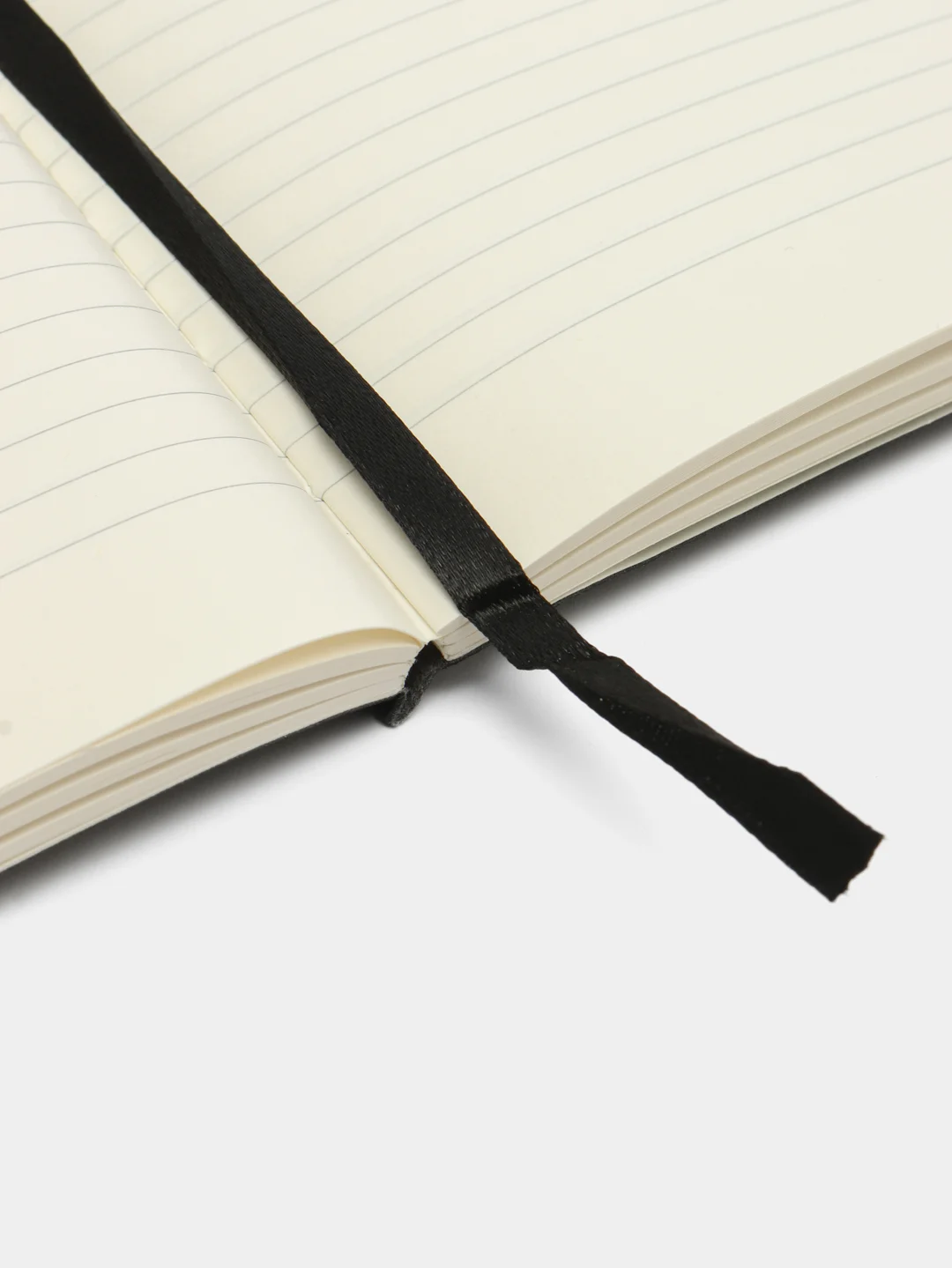 Блокнот BRAUBERG ULTRA, А5, линия, черный, под кожу, 130х210 мм, 80г/м2, 96 листов, 113016