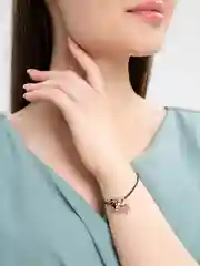 Фиолетовый браслет с подвеской