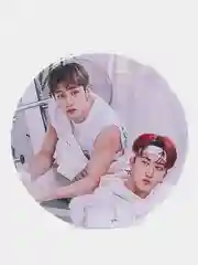 Серый значок K-Pop Stray Kids. Значок