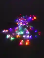 Аметистовый cветодиодная новогодняя гирлянда занавески шторы LED в виде звезд, колокольчиков и елки