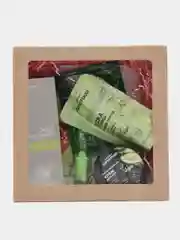 Салатовый подарочный набор уходовой косметики, бьюти бокс
