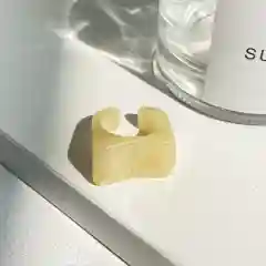 Белый массивные женские кольца