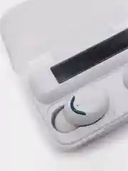 Белый беспроводные Bluetooth наушники F9-5 c функцией powerbank