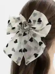 Бант заколка сердечки  белый черный