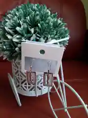 Бордовый серьги