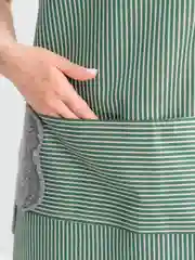 Зеленый фартук кухонный, с кармашком
