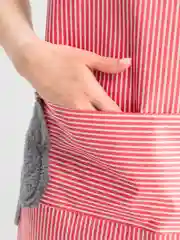 Красный фартук кухонный, с кармашком
