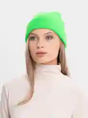 Салатовый шапка без отворота, гладкая