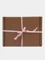 Мятный женский подарочный набор: кружка, блокнот, косметика