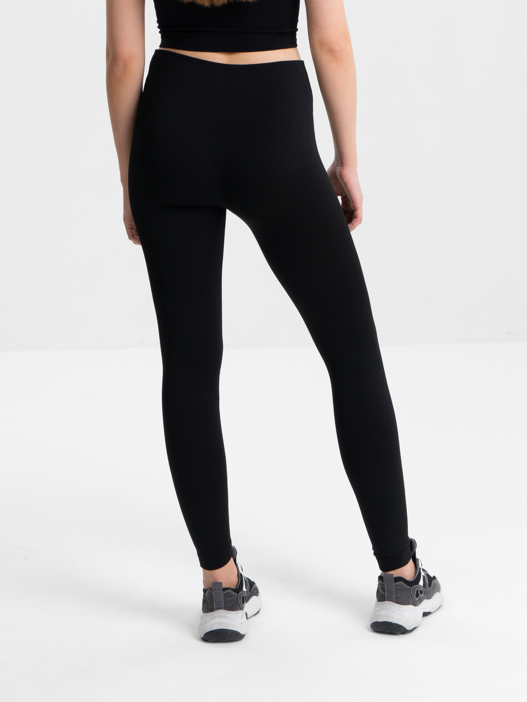Отзыв на СИГАРЕТЫ ДЖИНСЫ с Средний высокий пояс джинсы и брюки из немецкого магазина Zara