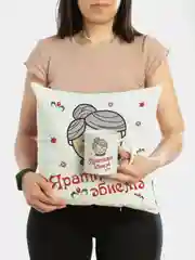 Красный подарочный набор бабушке на татарском языке (подушка + кружка)