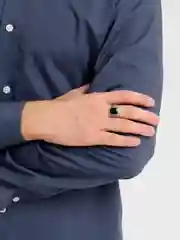 Черный мужской перстень , печатка
