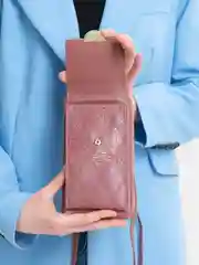 Розовый сумка-клатч с ремешком