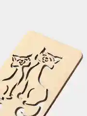 Подставка под телефон из дерева