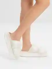 Белый тапочки домашние, дутые