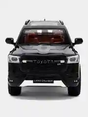 Бордовый металлическая модель Toyota Land Cruiser 300 в масштабе 1:24