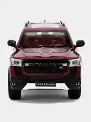 Бордовый металлическая модель Toyota Land Cruiser 300 в масштабе 1:24